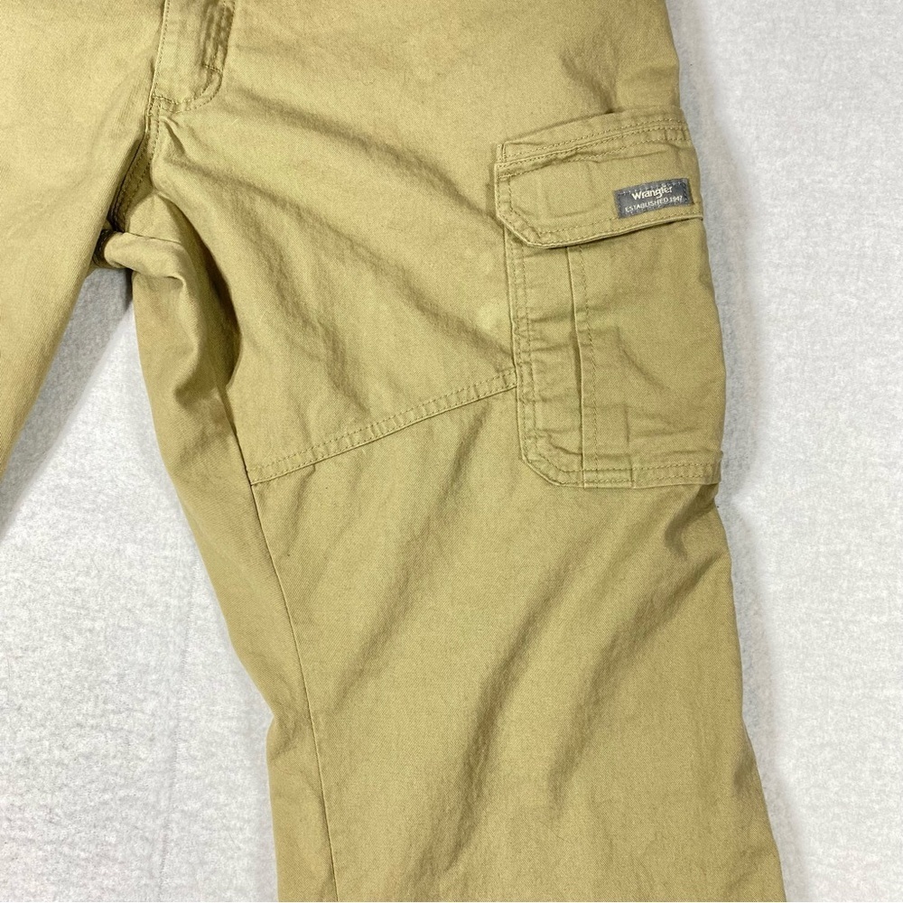 Wrangler Relaxed Fit Cargo Pants Men's 40x30 Khaki Beige Rugged Utility Casual - Picture 3 of 12